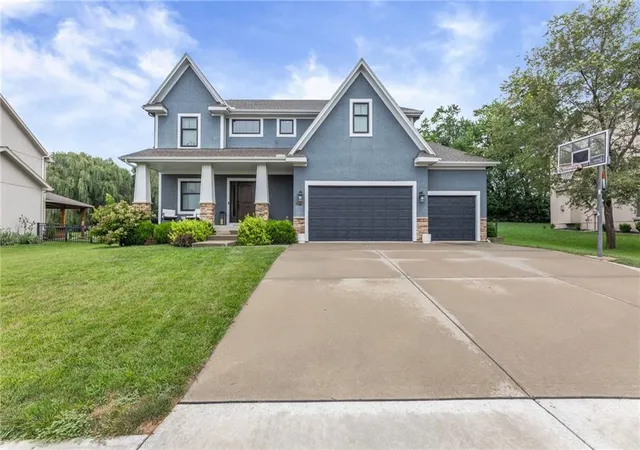 Single family home for sale at 14773 S Turnberry St, Olathe, KS 66061 | MLS# 2643472
