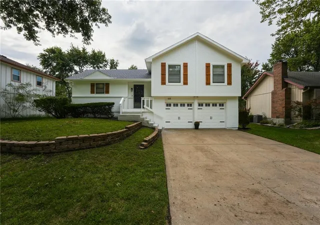 Photo 1 of Single family home for sale at 1119 E Northview St, Olathe, KS 66061 | MLS# 2643475 | Listing updated on 2026-10-05