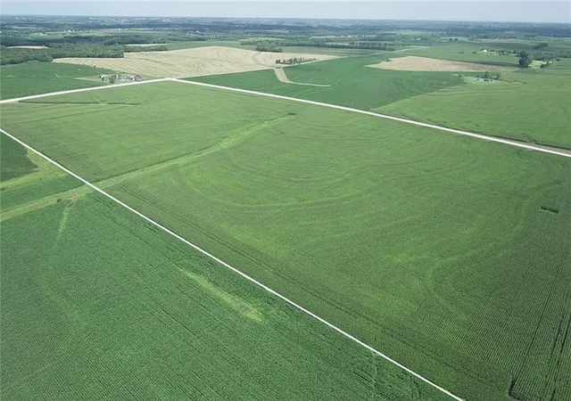 Photo 1 of Land for sale at Tract 2 Mooney Crk Rd, Winchester, KS 66097 | MLS# 2643477 | Listing updated on 2026-09-22