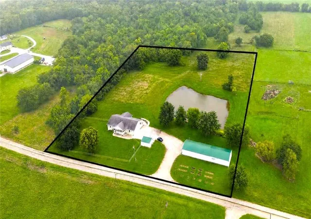 Photo 1 of Single family home for sale at 39803 K Hwy, Richmond, MO 64085 | MLS# 2643480 | Listing updated on 2026-10-07