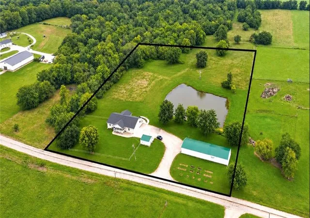 Photo 1 of Single family home for sale at 39803 K Hwy, Richmond, MO 64085 | MLS# 2643480 | Listing updated on 2026-10-16