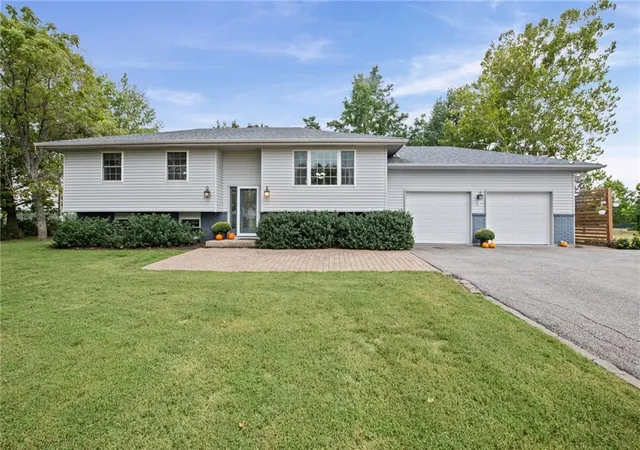 Photo 1 of Single family home for sale at 16409 E 289th Street, Harrisonville, MO 64701 | MLS# 2643497 | Listing updated on 2026-09-29