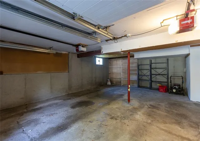 Photo 38 of Sale Pending at 1629 97th Street, Kansas City, MO 64155 | MLS# 2643499 | Listing updated on 2026-09-27
