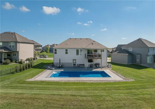 Photo 3 of Sale Pending at 4210 Lake Crst Ct, Saint Joseph, MO 64505 | MLS# 2643503 | Listing updated on 2026-09-29