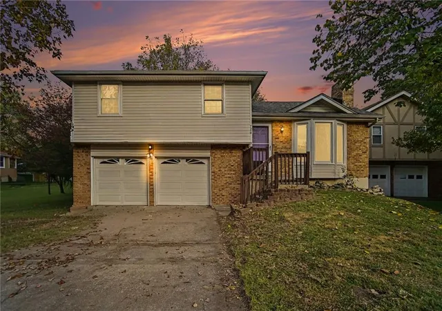 Photo 1 of Single family home for sale at 726 Trant St, Kansas City, KS 66111 | MLS# 2643504 | Listing updated on 2026-10-29