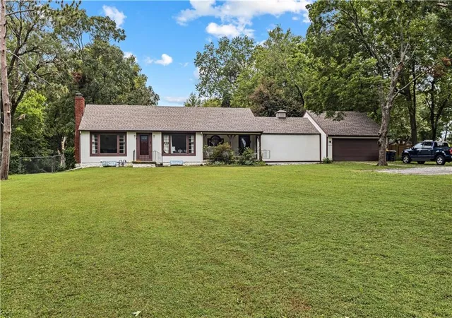 Photo 1 of Single family home for sale at 9800 Eastern Ave, Kansas City, MO 64134 | MLS# 2643514 | Listing updated on 2026-09-27