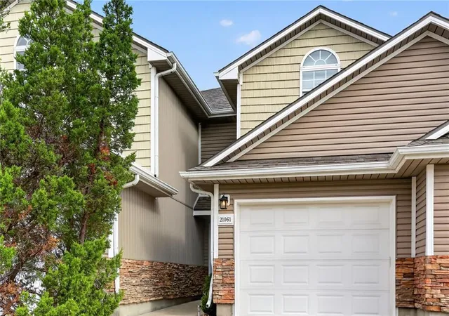 Photo 1 of Townhouse for sale at 21061 Millridge St, Spring Hill, KS 66083 | MLS# 2643523 | Listing updated on 2026-10-03