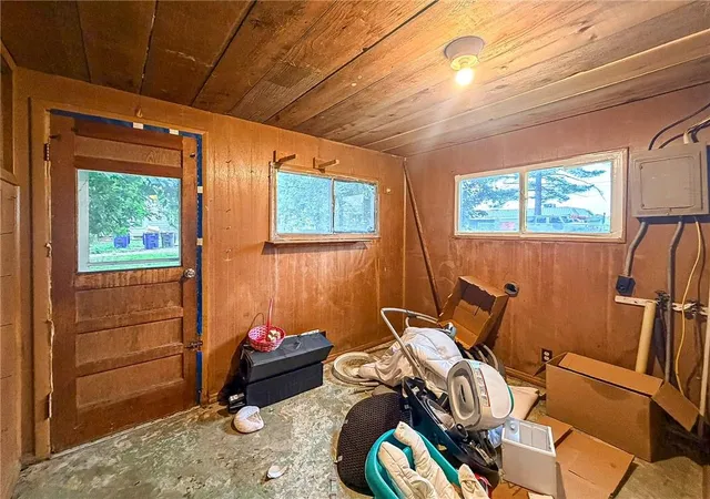 Photo 3 of Sale Pending at 812 E 7th Street, Sedalia, MO 65301 | MLS# 2643526 | Listing updated on 2026-10-02