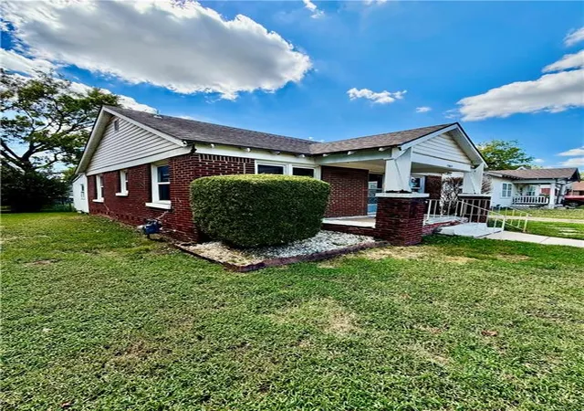 Photo 2 of Single family home for sale at 1203 W 5th Street, Coffeyville, KS 67337 | MLS# 2643532 | Listing updated on 2026-09-23