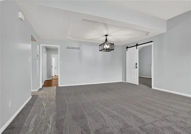 Photo 3 of Single family home for sale at 2008 E 59th Terrace, Kansas City, MO 64130 | MLS# 2643533 | Listing updated on 2026-10-03