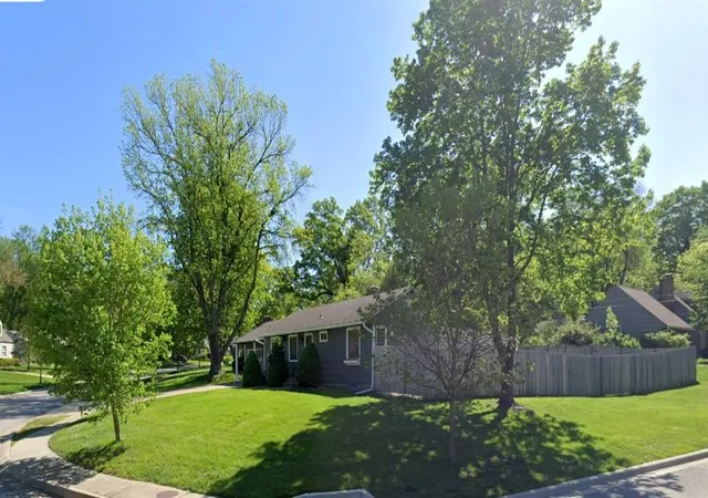 Photo 2 of Single family home for sale at 3209 W 72nd Street, Prairie Village, KS 66208 | MLS# 2643537 | Listing updated on 2026-10-02