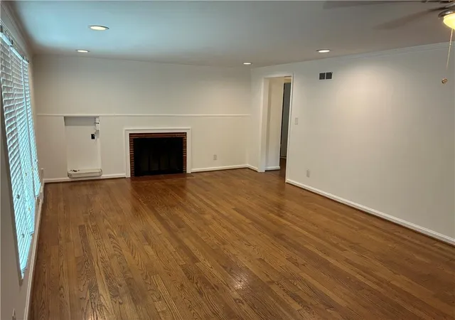 Photo 4 of Single family home for sale at 3209 W 72nd Street, Prairie Village, KS 66208 | MLS# 2643537 | Listing updated on 2026-10-02