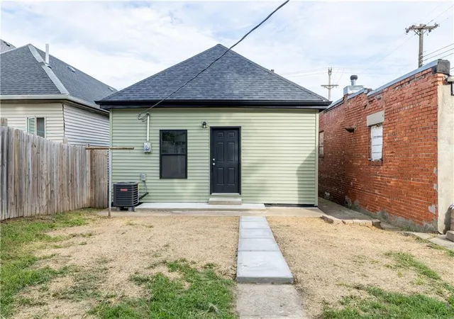 Photo 4 of Single family home for sale at St Joseph Ave, Saint Joseph, MO 64505 | MLS# 2643538 | Listing updated on 2026-10-05