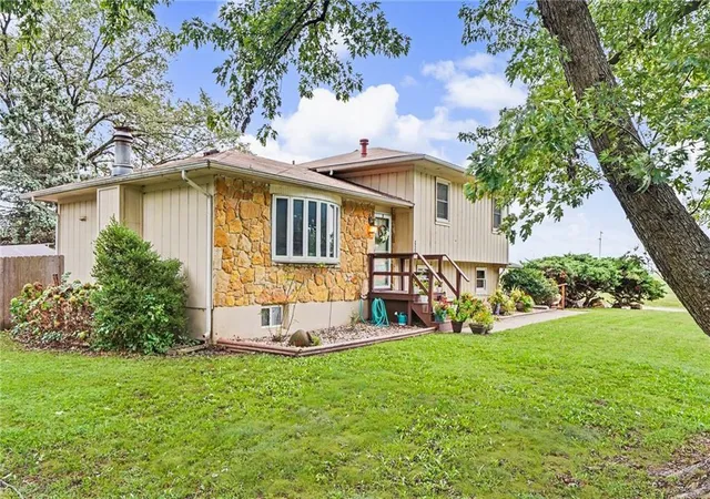Photo 2 of Single family home for sale at 1236 Locust St, Eudora, KS 66025 | MLS# 2643544 | Listing updated on 2026-09-26