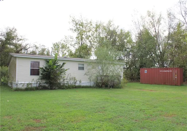 Photo 3 of Sale Pending at 747 S 20th Street, Mc Cune, KS 66753 | MLS# 2643549 | Listing updated on 2026-09-30