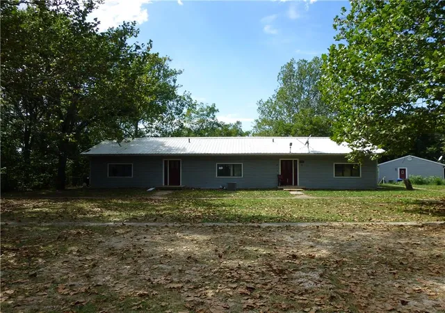 Photo 2 of House for sale at 731-733 Southwest 13 Hwy, Warrensburg, MO 64093 | MLS# 2643554 | Listing updated on 2026-10-01
