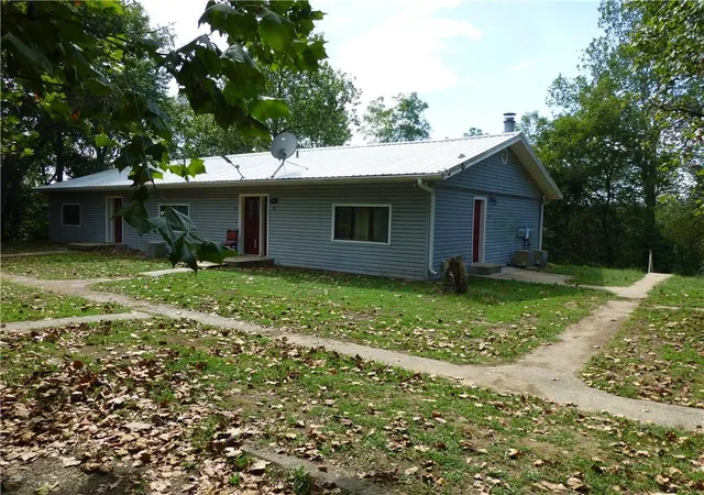 Photo 3 of House for sale at 731-733 Southwest 13 Hwy, Warrensburg, MO 64093 | MLS# 2643554 | Listing updated on 2026-10-01