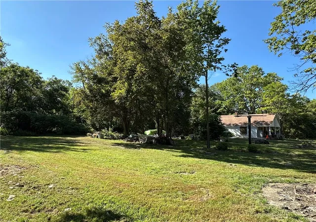Photo 4 of Single family home for sale at 2940 Loring Ln, Bonner Springs, KS 66012 | MLS# 2643558 | Listing updated on 2026-09-23