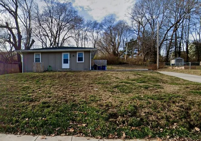 Photo 1 of Multi family home for sale at 326 N Morse Ave, Liberty, MO 64068 | MLS# 2643559 | Listing updated on 2026-09-24