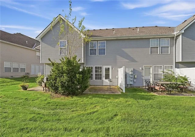 Photo 2 of Townhouse for sale at 4436 Ne 83rd Terrace, Kansas City, MO 64119 | MLS# 2643564 | Listing updated on 2026-10-06