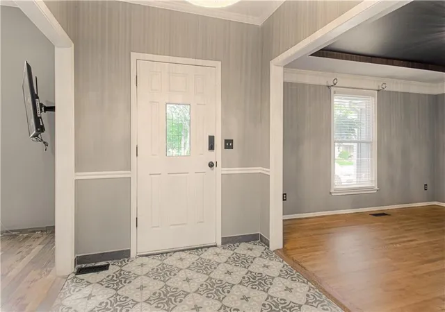 Photo 3 of Single family home for sale at 8533 Hall St, Lenexa, KS 66219 | MLS# 2643568 | Listing updated on 2026-10-07