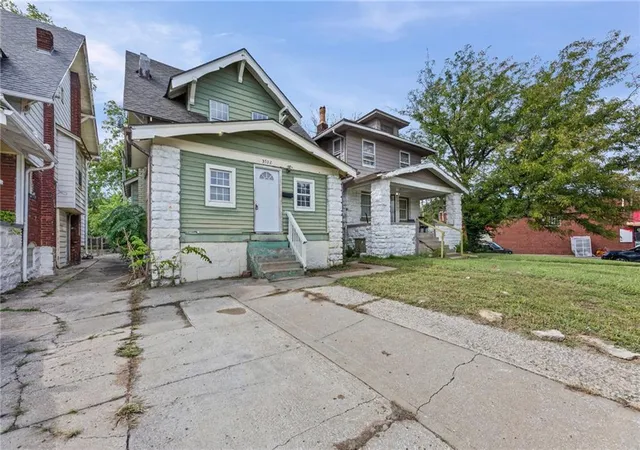 Photo 2 of Single family home for sale at 3702 Indiana Ave, Kansas City, MO 64128 | MLS# 2643582 | Listing updated on 2026-10-02