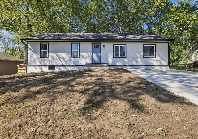 Single family home for sale at 313 Clearview Dr, Pleasant Hill, MO 64080 | MLS# 2643583