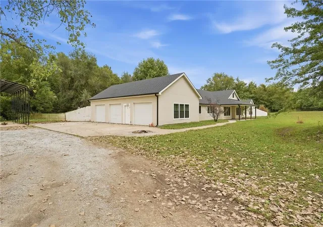 Photo 2 of Single family home for sale at 3 Kendi Ln, Belton, MO 64012 | MLS# 2643593 | Listing updated on 2026-10-05