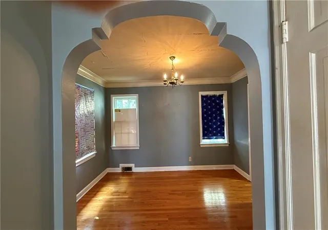 Photo 3 of Single family home for sale at 306 Meyer Blvd E, Kansas City, MO 64113 | MLS# 2643594 | Listing updated on 2026-10-08