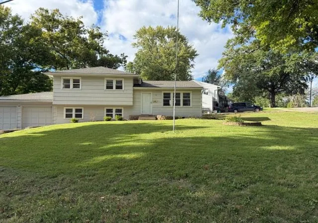 Single family home for sale at 5000 N Kensington Ave, Kansas City, MO 64119 | MLS# 2643597