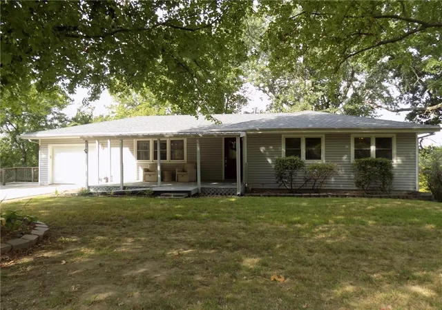 Photo 1 of Single family home for sale at 804 N 6 Street, Wathena, KS 66090 | MLS# 2643599 | Listing updated on 2026-10-05