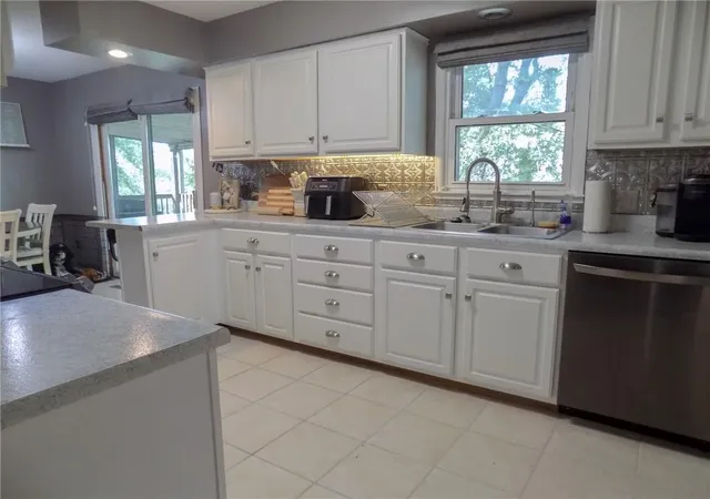 Photo 4 of Single family home for sale at 804 N 6 Street, Wathena, KS 66090 | MLS# 2643599 | Listing updated on 2026-10-05