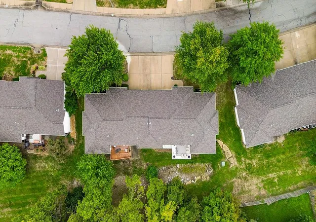 Photo 3 of Sale Pending at 2413 Sw Richwood Cir, Blue Springs, MO 64015 | MLS# 2643601 | Listing updated on 2026-09-30