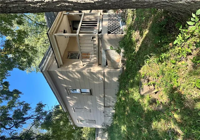 Photo 4 of Single family home for sale at 525 Blue Ridge Blvd, Kansas City, MO 64125 | MLS# 2643604 | Listing updated on 2026-10-06