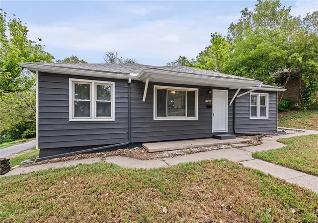 Photo 3 of Single family home for sale at 11400 E 11th Street S, Independence, MO 64054 | MLS# 2643615 | Listing updated on 2026-09-24