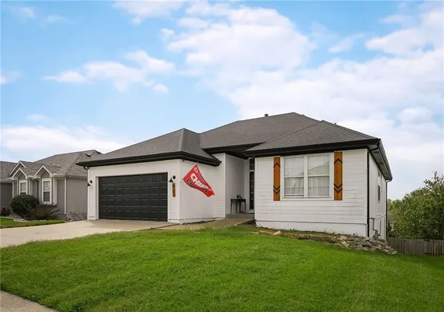 Photo 2 of Single family home for sale at Northwest Redbud Dr, Grain Valley, MO 64029 | MLS# 2643617 | Listing updated on 2026-10-02
