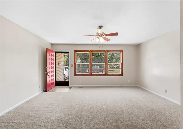 Photo 4 of Single family home for sale at 635 N Perkins St, Nevada, MO 64772 | MLS# 2643628 | Listing updated on 2026-09-29