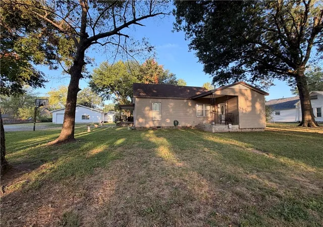 Photo 1 of Sale Pending at 537 S Minnesota Ave, Columbus, KS 66725 | MLS# 2643630 | Listing updated on 2026-10-05