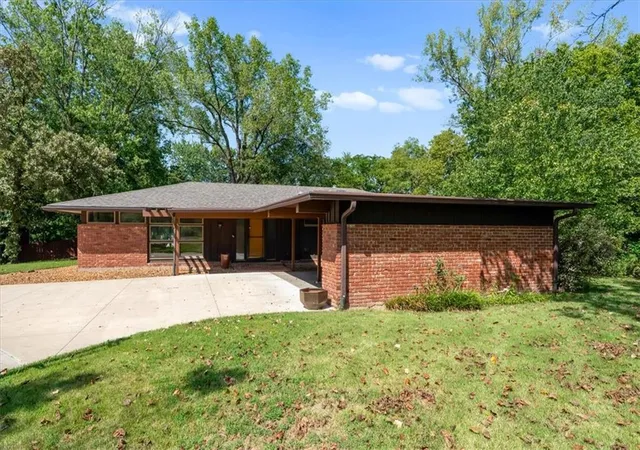 Photo 1 of Single family home for sale at 2404 Orchard Ln, Lawrence, KS 66049 | MLS# 2643633 | Listing updated on 2026-09-28