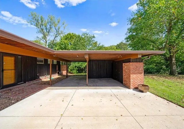Photo 3 of Single family home for sale at 2404 Orchard Ln, Lawrence, KS 66049 | MLS# 2643633 | Listing updated on 2026-09-28