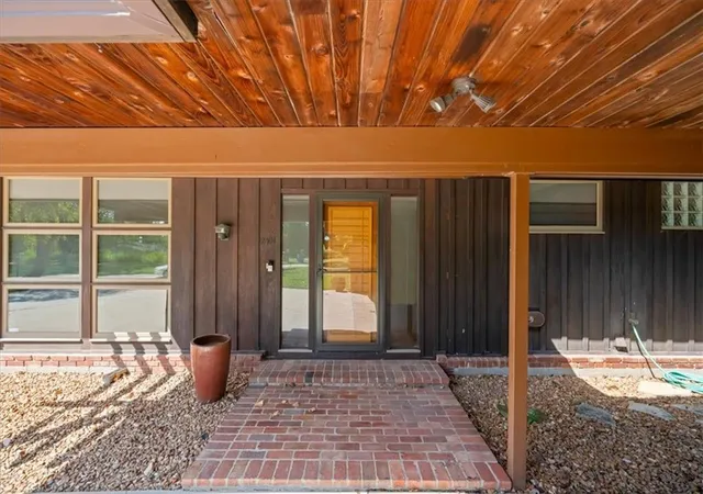 Photo 4 of Single family home for sale at 2404 Orchard Ln, Lawrence, KS 66049 | MLS# 2643633 | Listing updated on 2026-09-28