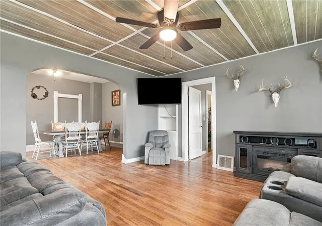 Photo 3 of Single family home for sale at 7848 Osage Rd, Atchison, KS 66002 | MLS# 2643636 | Listing updated on 2026-09-29