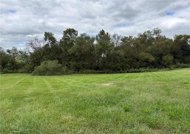 Photo 3 of Land for sale at 601 Oak St, Pattonsburg, MO 64670 | MLS# 2643649 | Listing updated on 2026-09-23