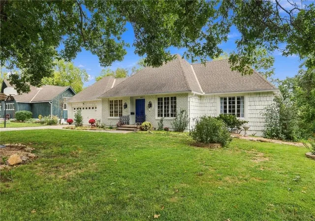 Photo 3 of Single family home for sale at 10935 Lydia Ave, Kansas City, MO 64131 | MLS# 2643652 | Listing updated on 2026-09-29