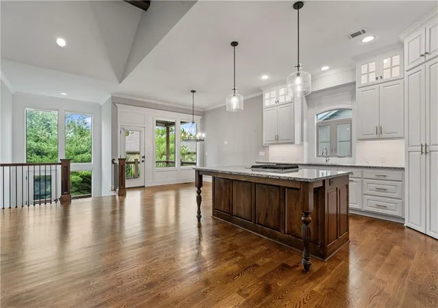 Photo 4 of House for sale at 2203 W 132nd Street, Leawood, KS 66209 | MLS# 2643655 | Listing updated on 2026-09-30