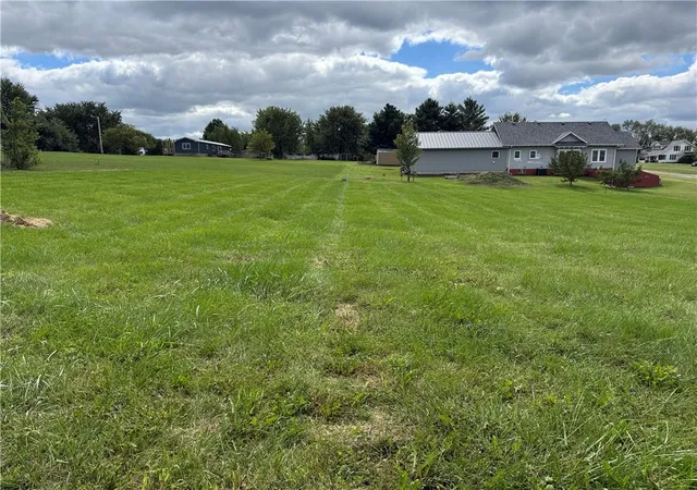 Photo 3 of Land for sale at 204 Oak St, Pattonsburg, MO 64670 | MLS# 2643670 | Listing updated on 2026-09-23