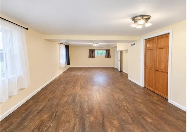 Photo 3 of Single family home for sale at 215 W 8th Street, Maryville, MO 64468 | MLS# 2643672 | Listing updated on 2026-09-23