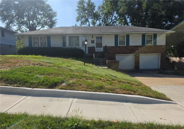 Photo 1 of Sale Pending at 10119 W 92nd Street, Overland Park, KS 66212 | MLS# 2643681 | Listing updated on 2026-09-30
