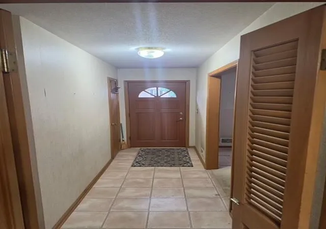 Photo 2 of Sale Pending at 10119 W 92nd Street, Overland Park, KS 66212 | MLS# 2643681 | Listing updated on 2026-09-30