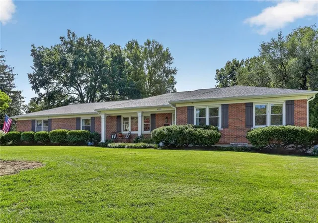 Photo 3 of Single family home for sale at 4229 W 98th Street, Overland Park, KS 66207 | MLS# 2643685 | Listing updated on 2026-10-01